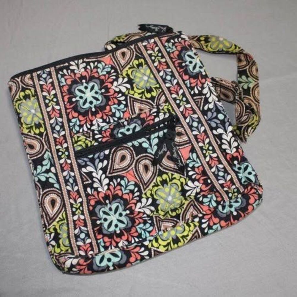 Vera Bradley 3Piece Set – Crossbody Bag, Tote & Wallet NWT Black Medallion Print - Picture 4 of 4